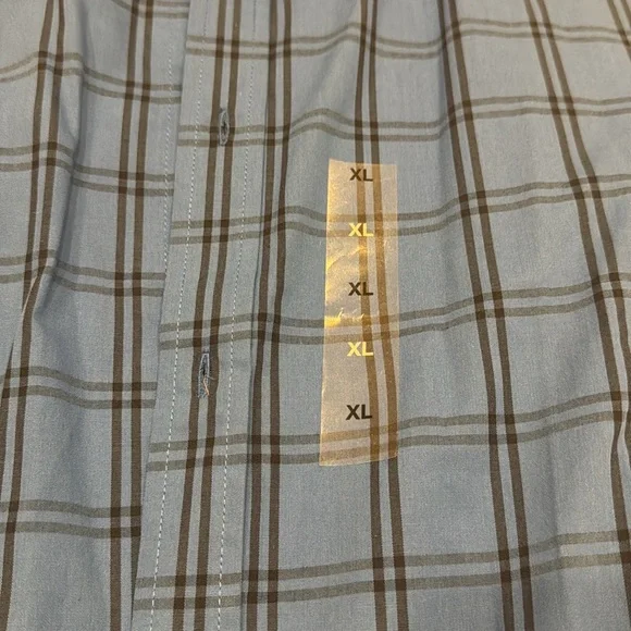 NWT Club Room Short Sleeve Blue Plaid Button-Down Shirt, Size XL - Picture 2 of 4
